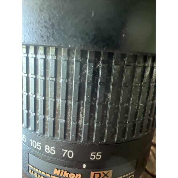 Nikon DX AF-S NIKKOR 55-200MM DX SWN VR ED Camera Lens - Picture 3 of 8